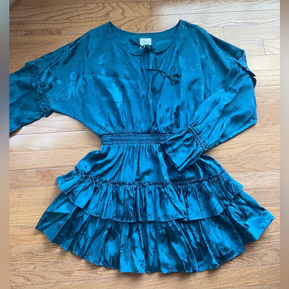 Misa long sleeve ruffle skirt mini dress size large